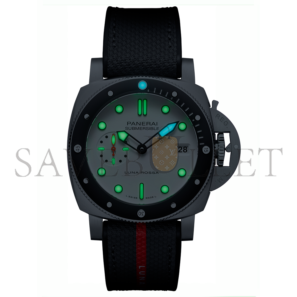 PANERAI SUBMERSIBLE LUNA ROSSA PAM01579